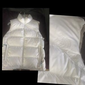 The North face puff vest excellent condition sz s
